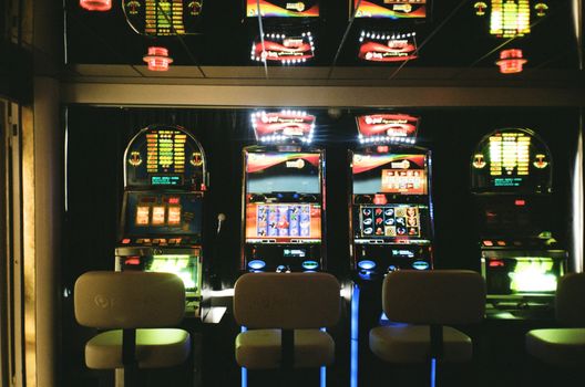 Maximize Your Slot Machine Wins: Expert Strategies and Tips for 2023